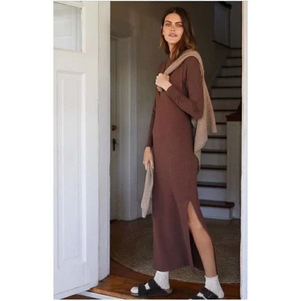 Daily Practice by Anthropologie Slim V-Neck dress size M